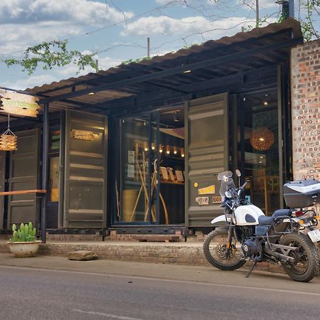Gisy Lake Containers House Hanoi Buitenkant foto